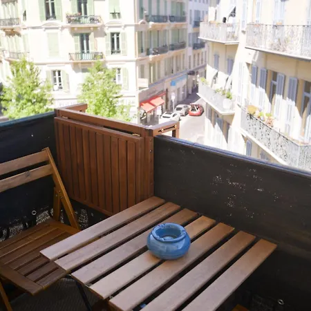 Chic Parisian Διαμέρισμα